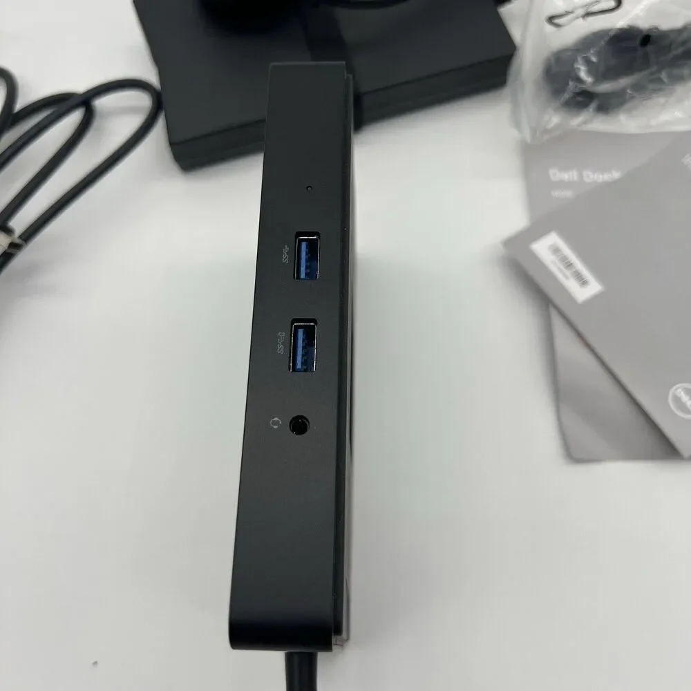 Dell WD15-K17A Docking Station with Power Adapter  Excellent Conditions